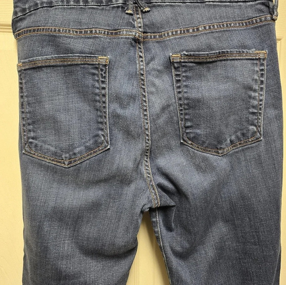 Good American - Good Legs High Rise Jeans in Blue089 Sz14/32 - Picture 16 of 16